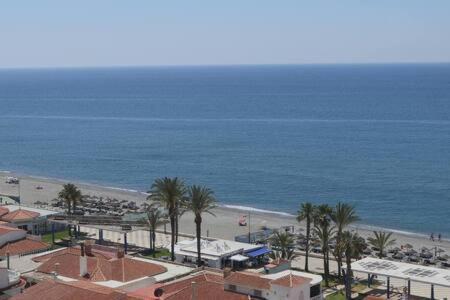 Gran Ático al lado de la playa Apartamento Torrox Exterior foto